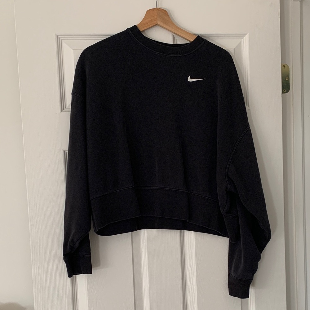 Nike Women's Black Cropped Hoodie